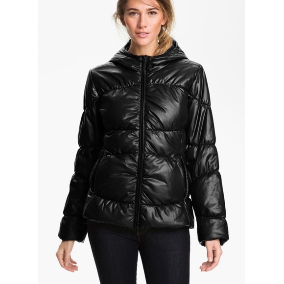 Patagonia Hooded Insulated Puffer Lidia 